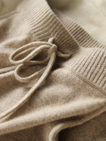 | Knitted Set