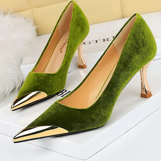 Metal Pointed Women Pumps with 7 cm Kitten Heels for Sexy Party Fashion