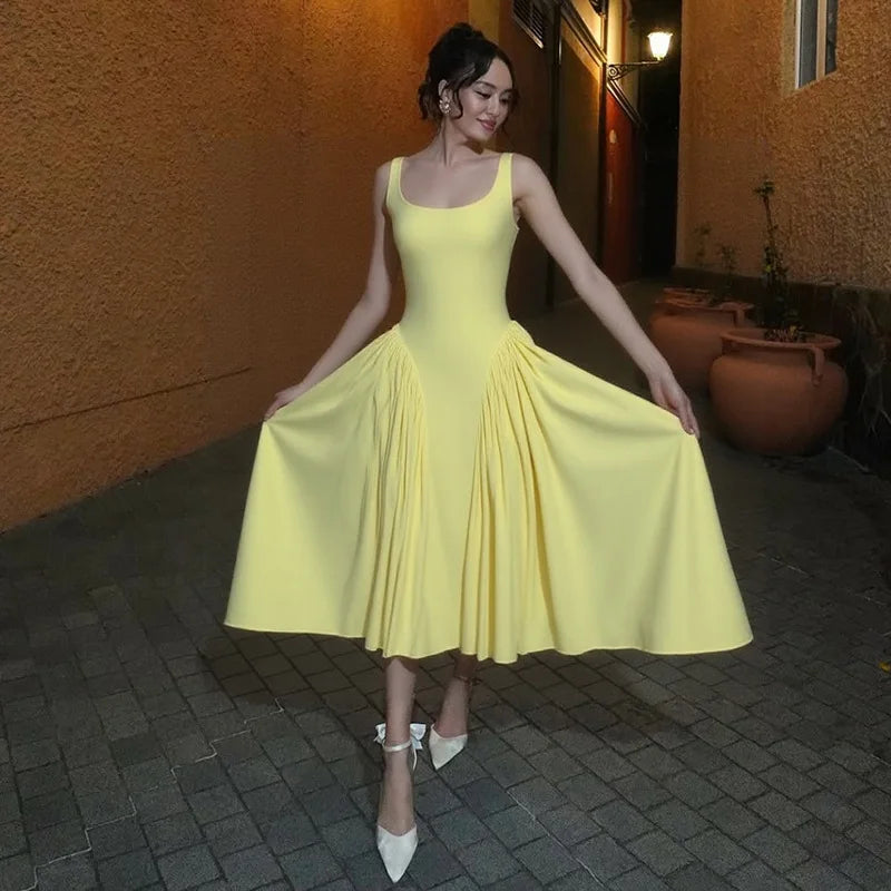 Yellow Square Collar Suspender Slim Pleated Prom Dress