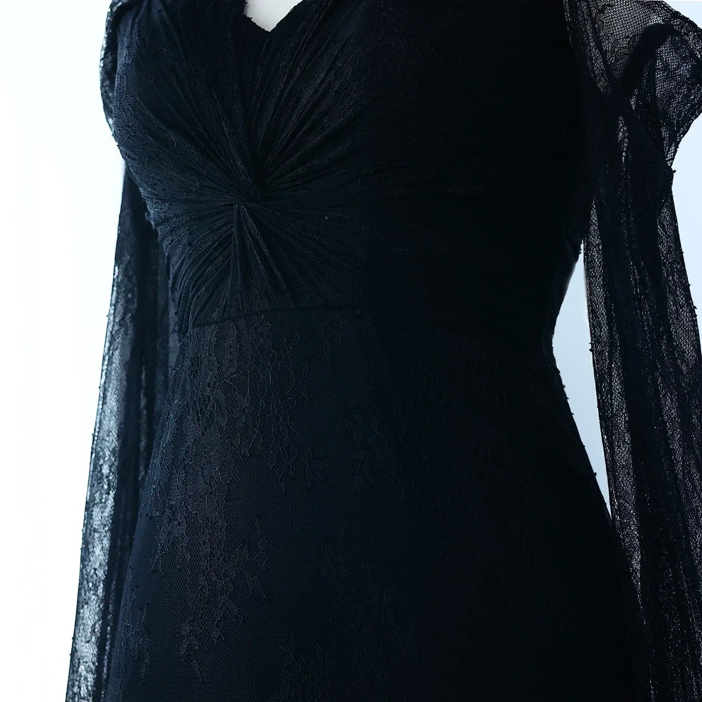 Lace Purple Mermaid Evening Dress with Cap Sleeves