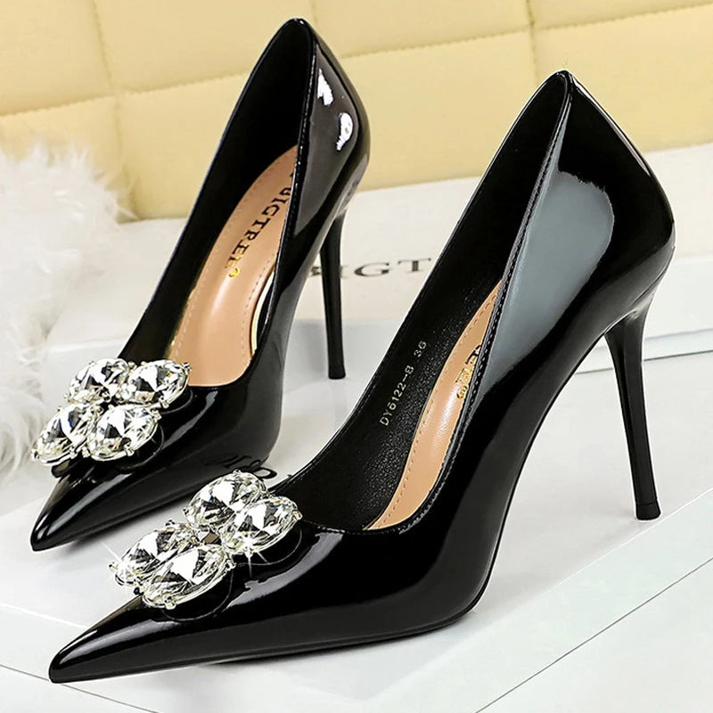 Luxury High Heels with Big Rhinestone Design in Patent Leather for Women