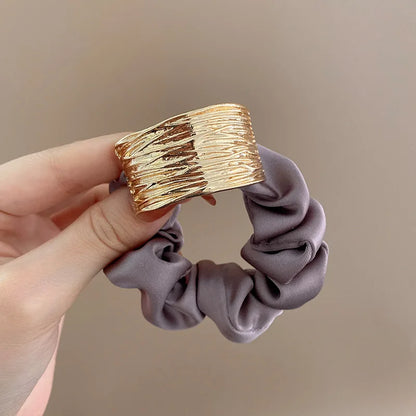 Golden Tie