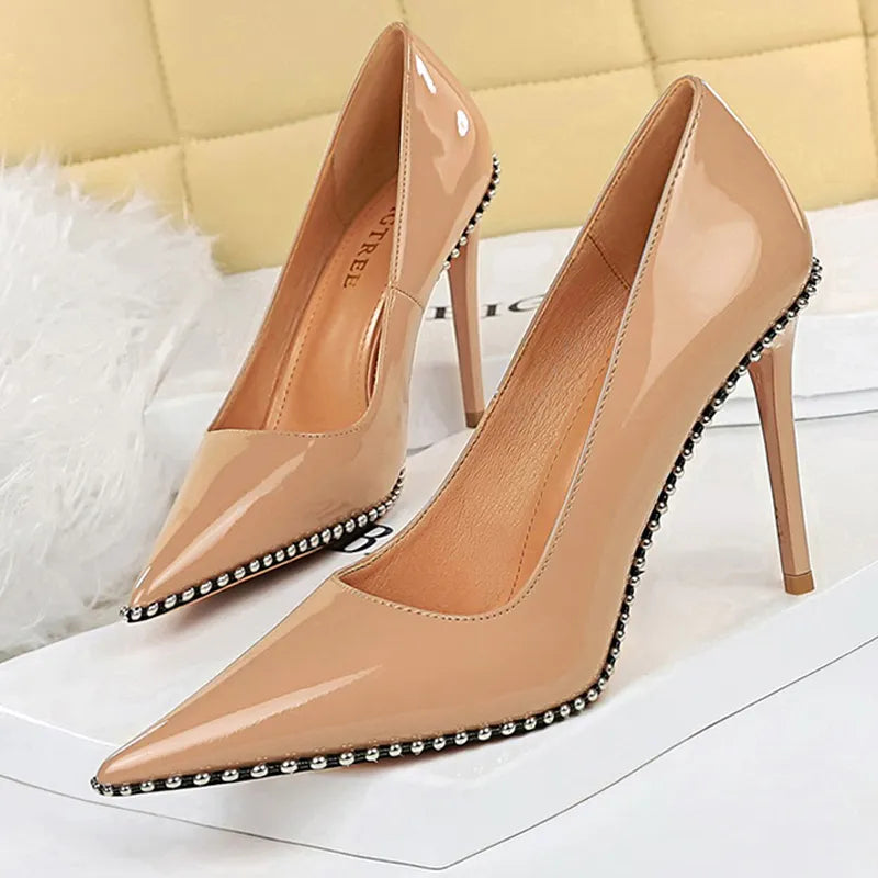 High Heels Women Pumps with Rivet Metal Chain