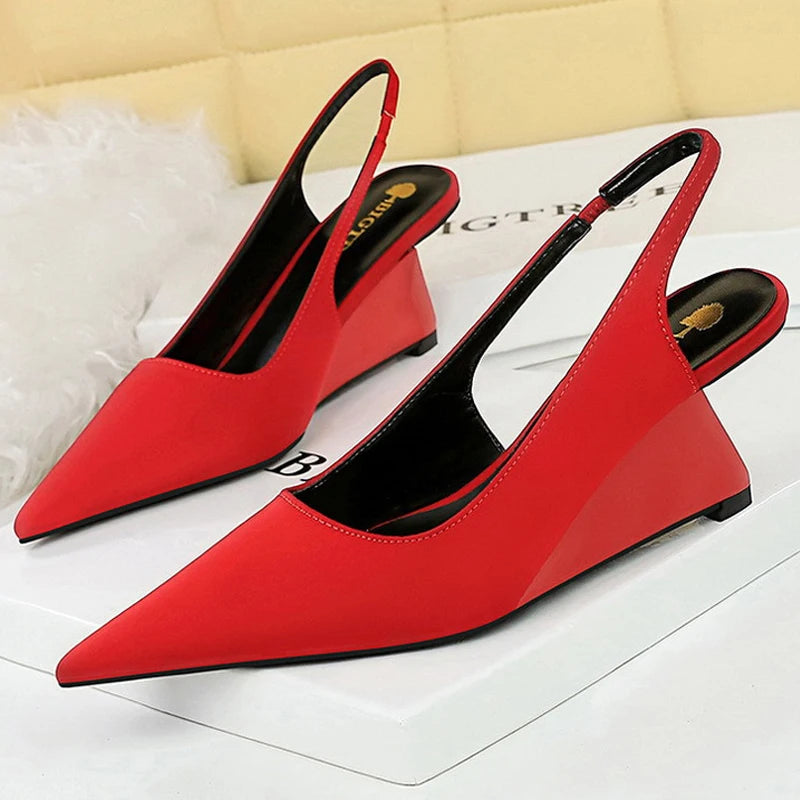 Women Pumps with Hollow Back Strap and High Heels in Silk Satin