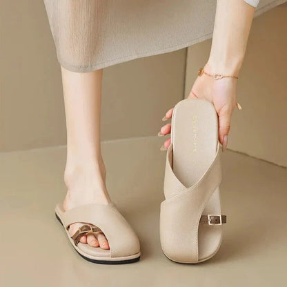 | Minimalist Sandals