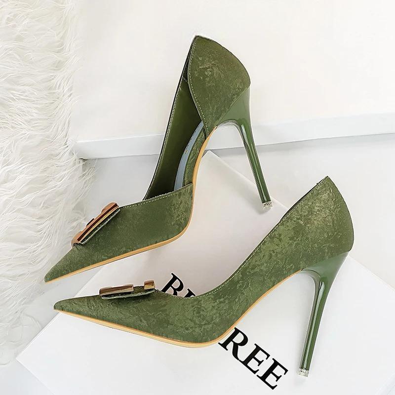 Metal Button Kitten Heels Women Pumps Fashion