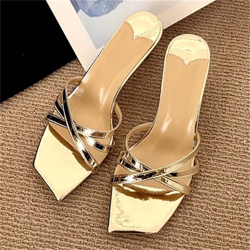 Women's Fashion Narrow Band Slip On Low Heel Slipper