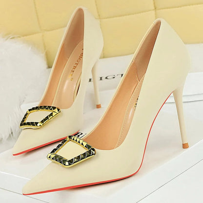 Luxury Banquet Shoes with Metal Buckle Decoration