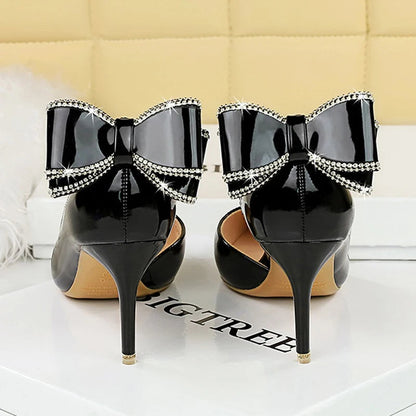 Patent Leather Women Pumps with Kitten Heels and Back Bowknot Design