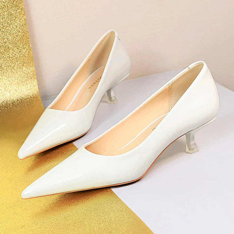 Mid Heel Women Shoes in Patent Leather