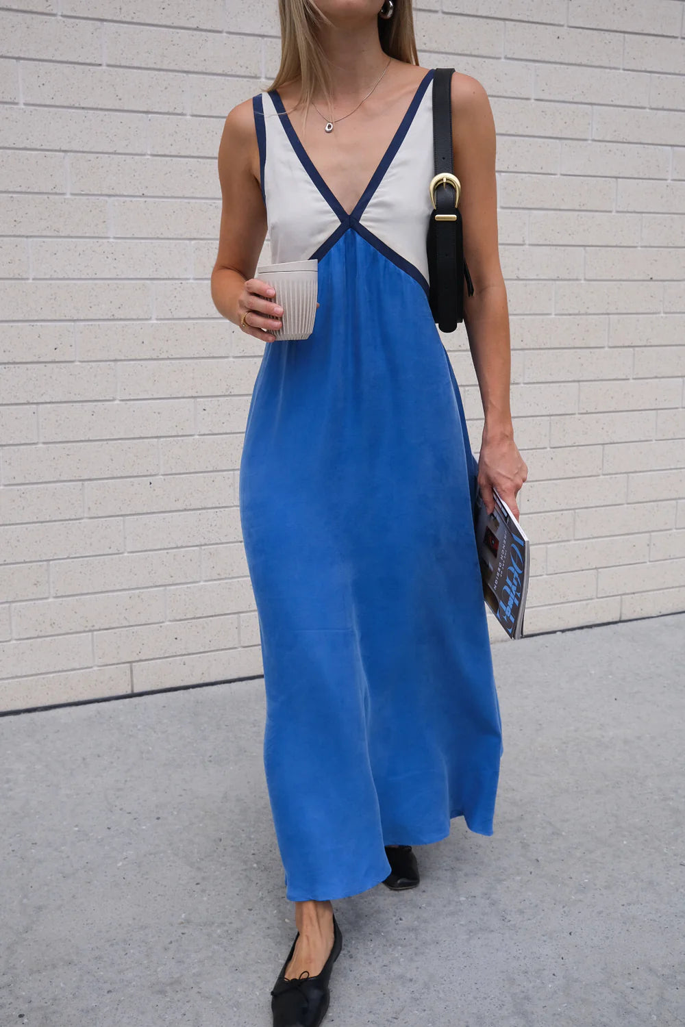 Contrast Panel Deep V-Neck Sleeveless Flowy Maxi Dress