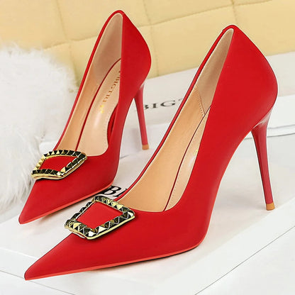 Luxury Banquet Shoes with Metal Buckle Decoration