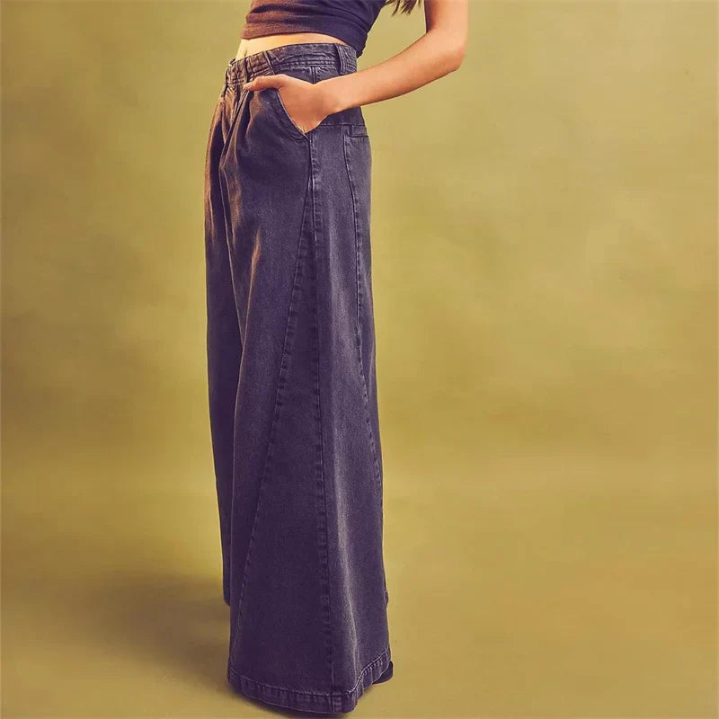 | Pleated Wide-Leg Jeans