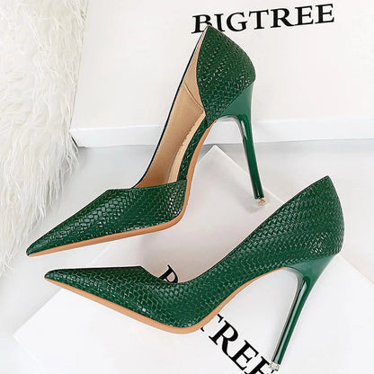 Serpentine Woman Pumps with Metal Stiletto High Heels
