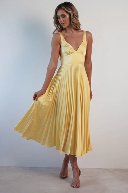 | Pleated Flow Sleeveless Midi Dress