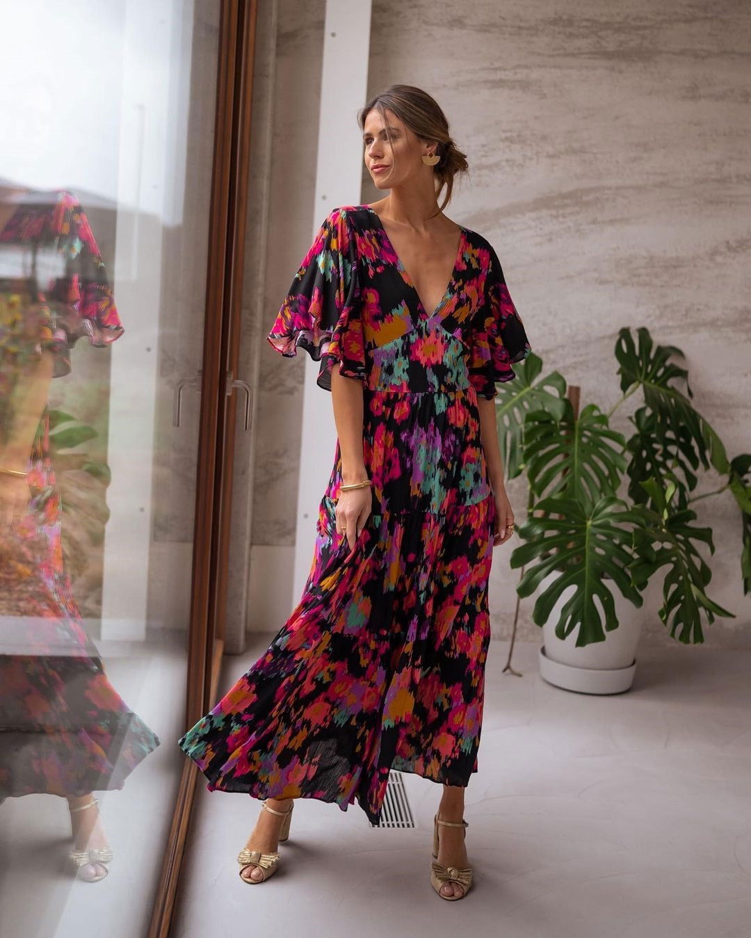 Casual V neck Dress Loose Backless Large Swing