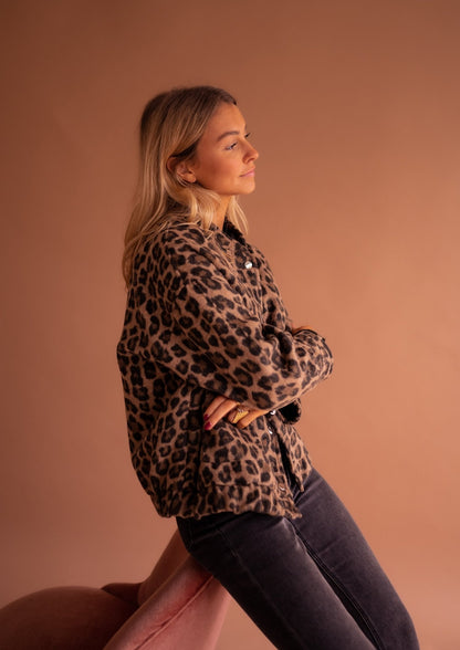 Stylish Leopard Print Bomber Jacket for Women – Trendy Lightweight Outerwear, Versatile Fit, Casual or Dressy