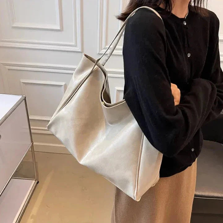 Svea Leather Shoulder Bag