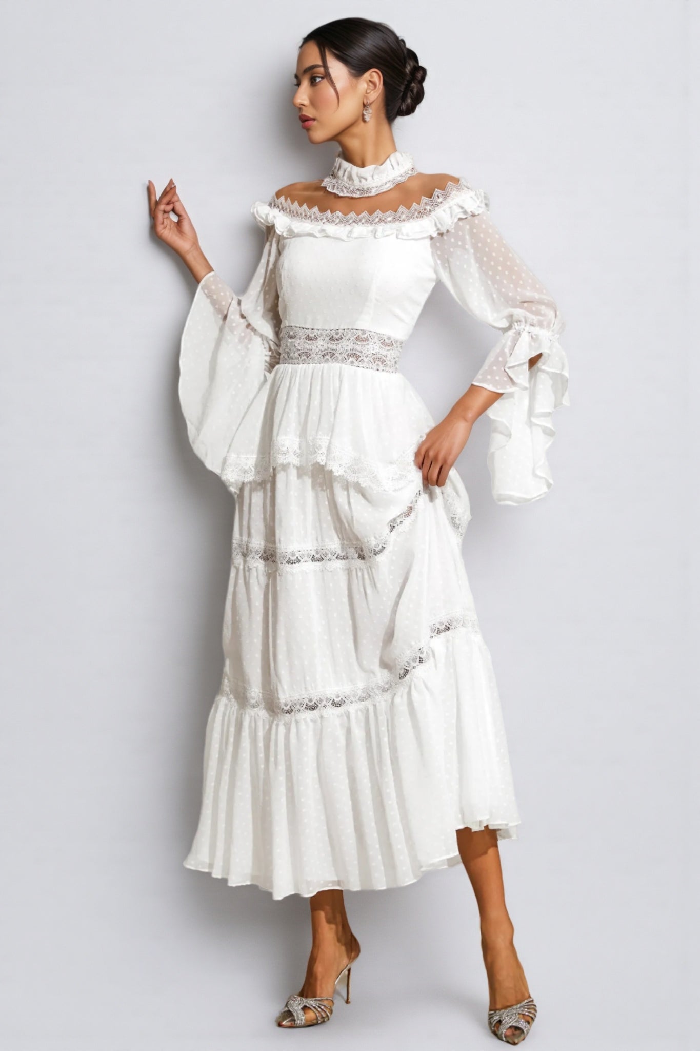 Zevon White Lace Long Sleeve Maxi Dress