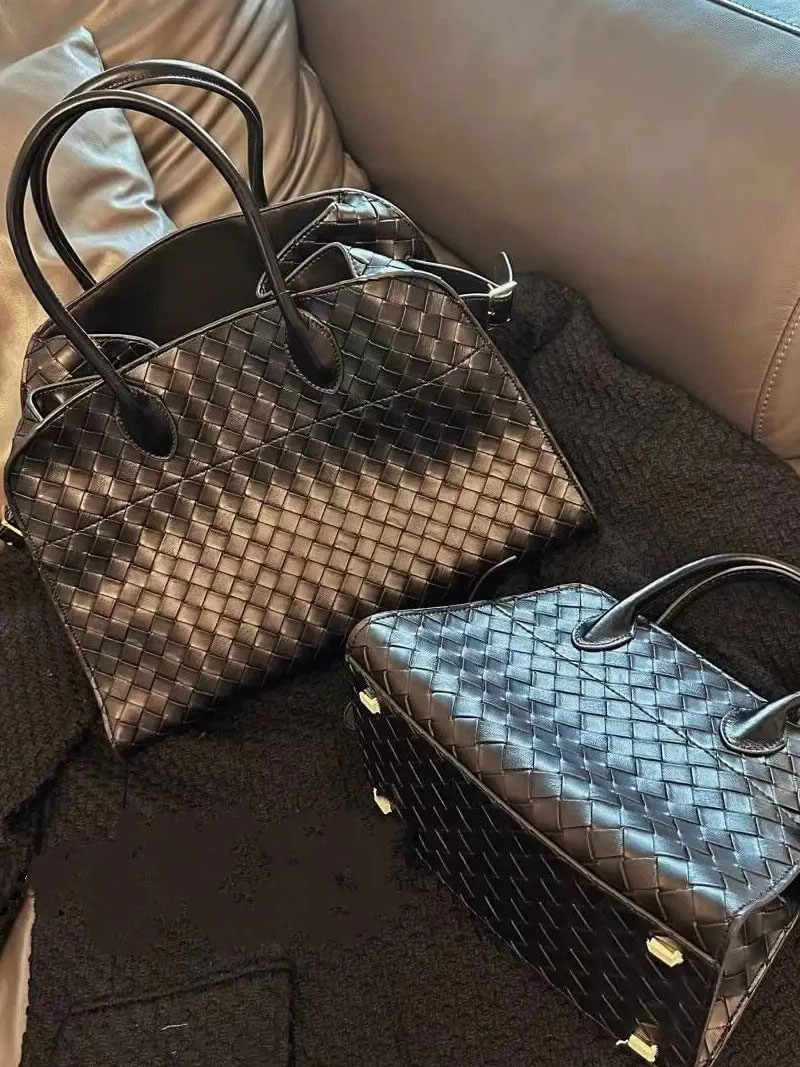 Women'S Handbag With Braid Design