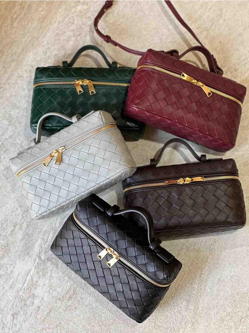 Women’s Shoulder Bag with Adjustable Strap
