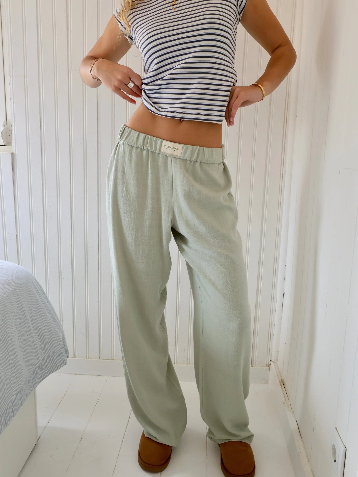 Women's Trousers With Elastic Waistband