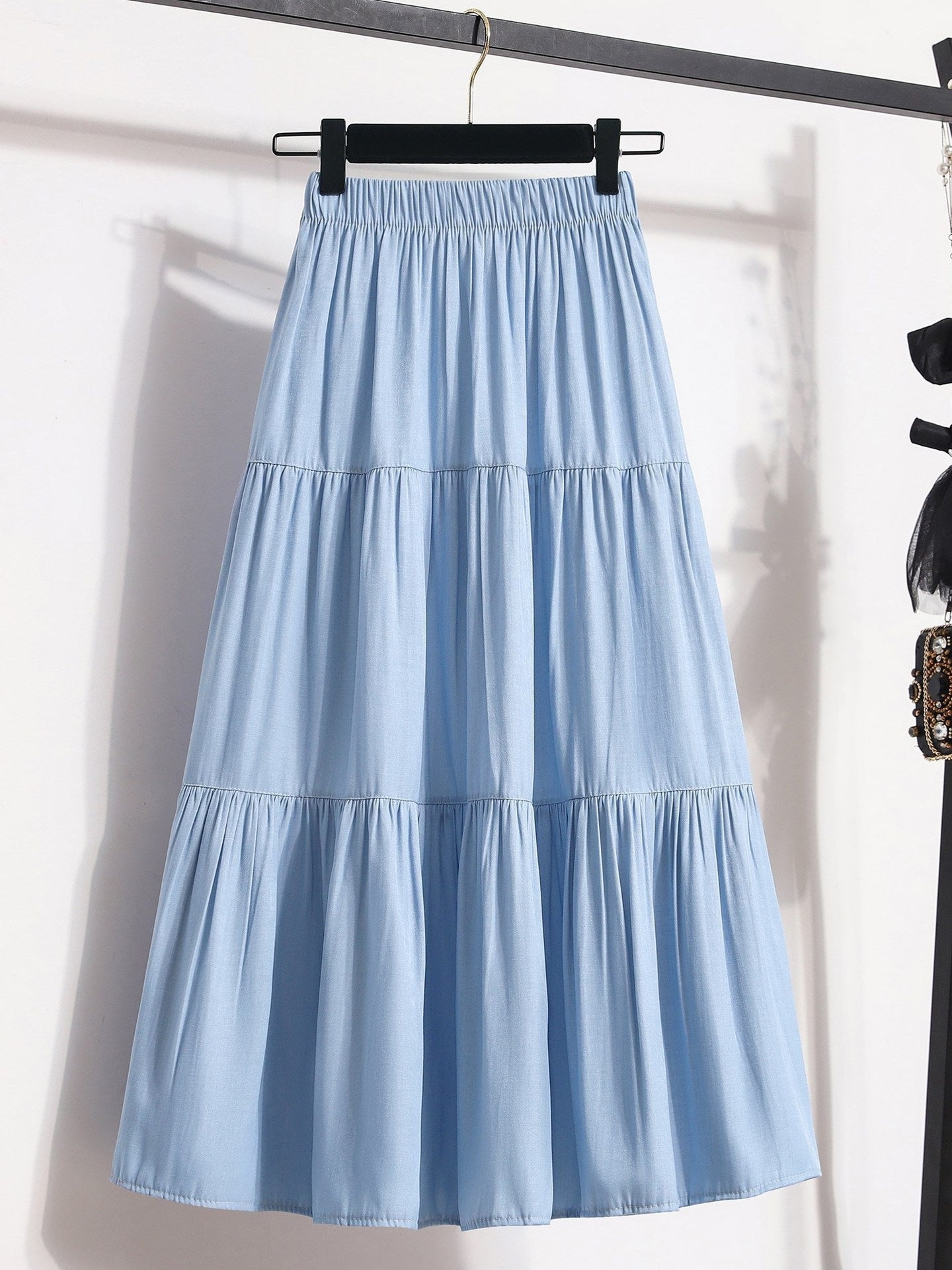 Women's Pleated Solid Color Midi Skirt