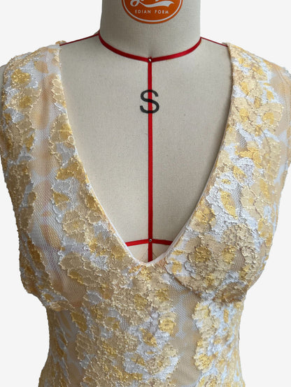 Sleeveless Lace Maxi Dress With Deep V-Neck And Open Back For Summer 2026