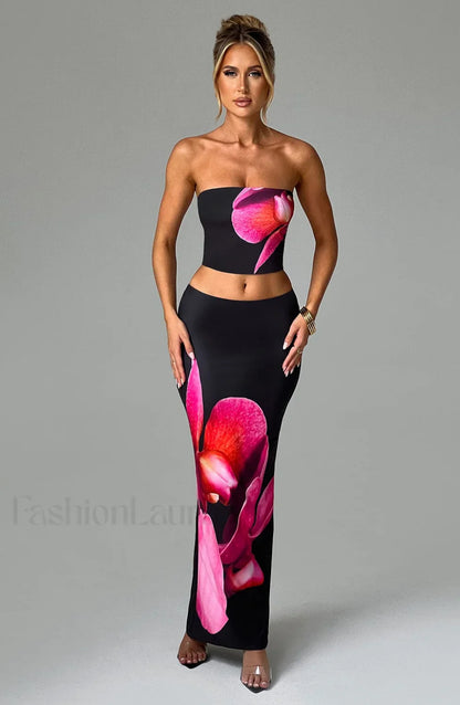 Allegra Top - Trendy Black Floral Print