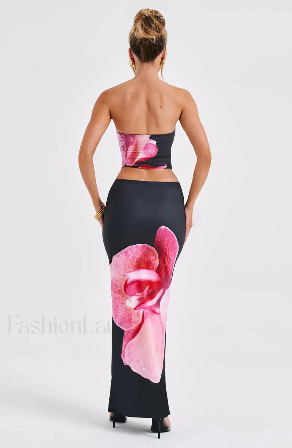 Allegra Top - Trendy Black Floral Print