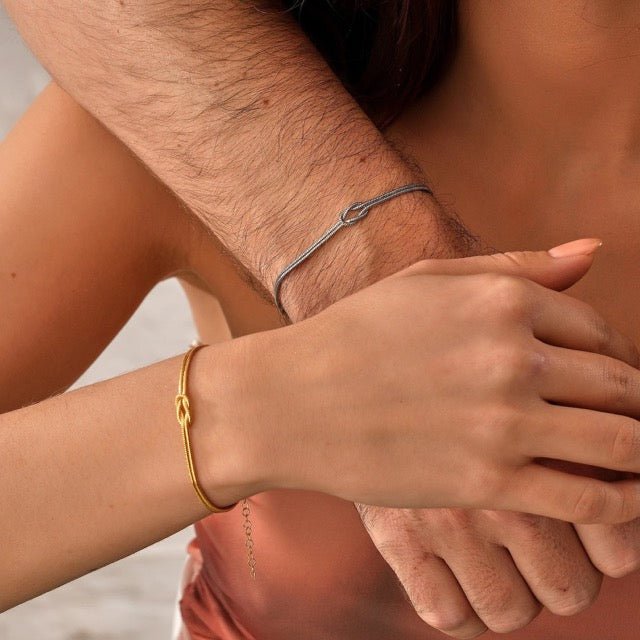 Women's Stylish Love Knot Bracelet In An Elegant Design – Timeless Wrist Jewelry