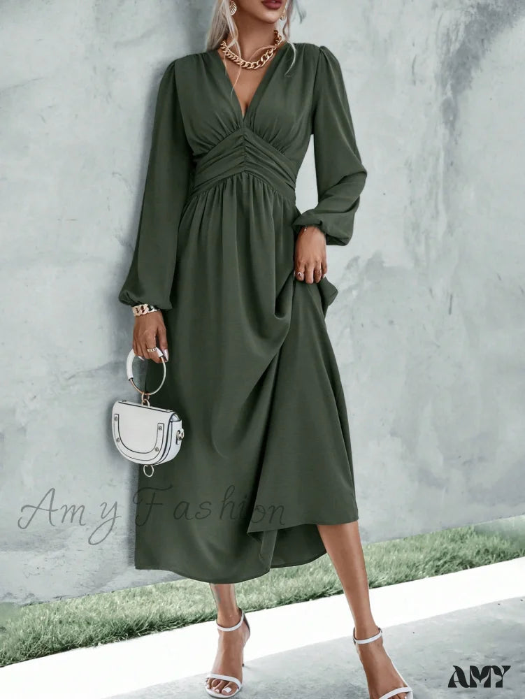 Amy Fashion - Plunging Neck Lantern Sleeve  Waist Split Thigh Dress