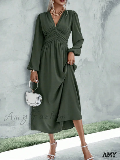 Amy Fashion - Plunging Neck Lantern Sleeve  Waist Split Thigh Dress