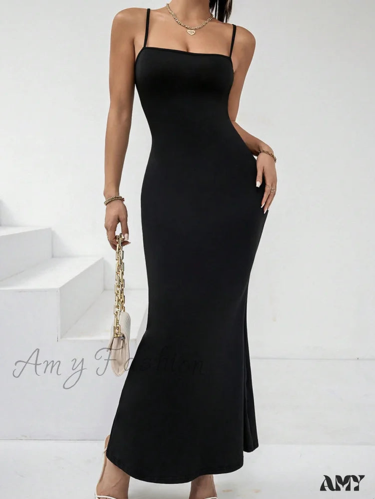 Amy Fashion - Solid Mermaid Hem Cami Dress