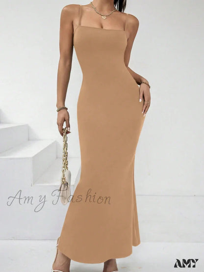 Amy Fashion - Solid Mermaid Hem Cami Dress