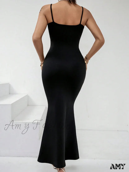 Amy Fashion - Solid Mermaid Hem Cami Dress