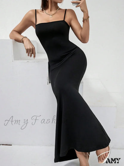 Amy Fashion - Solid Mermaid Hem Cami Dress