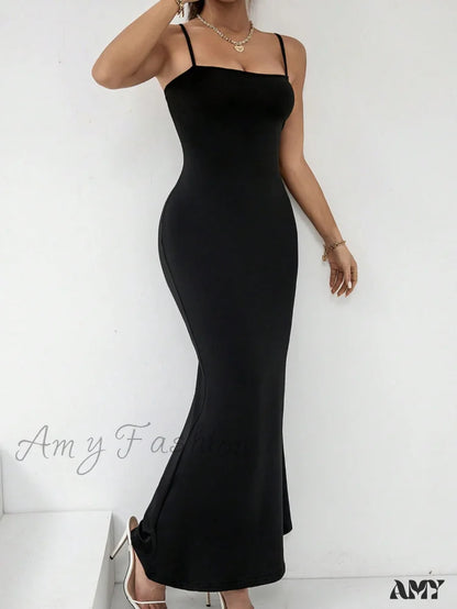 Amy Fashion - Solid Mermaid Hem Cami Dress