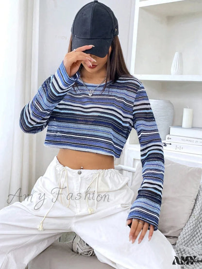 Amy Fashion - Striped Print Crop Tee