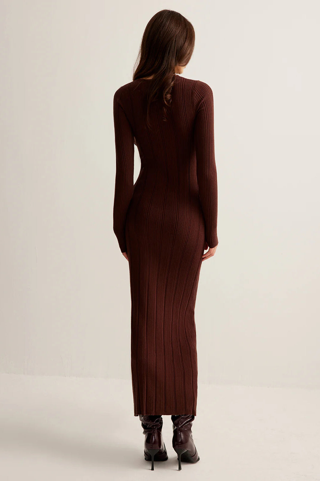 Round Neck Keyhole Cutout Hardware Detail Ribbed Knit Long Sleeve Bodycon Midi Dress