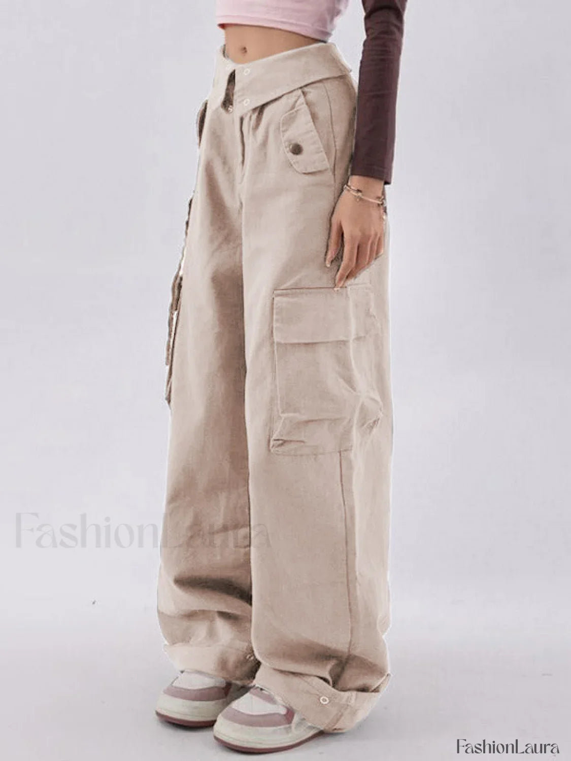Buttoned High Waisted Cargo Pants