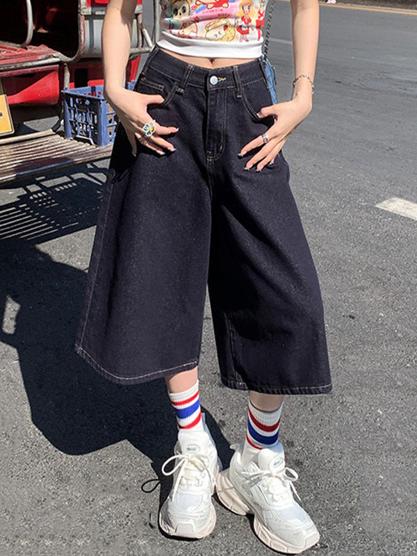 Loose-Fitting Wide-Legged Denim Shorts