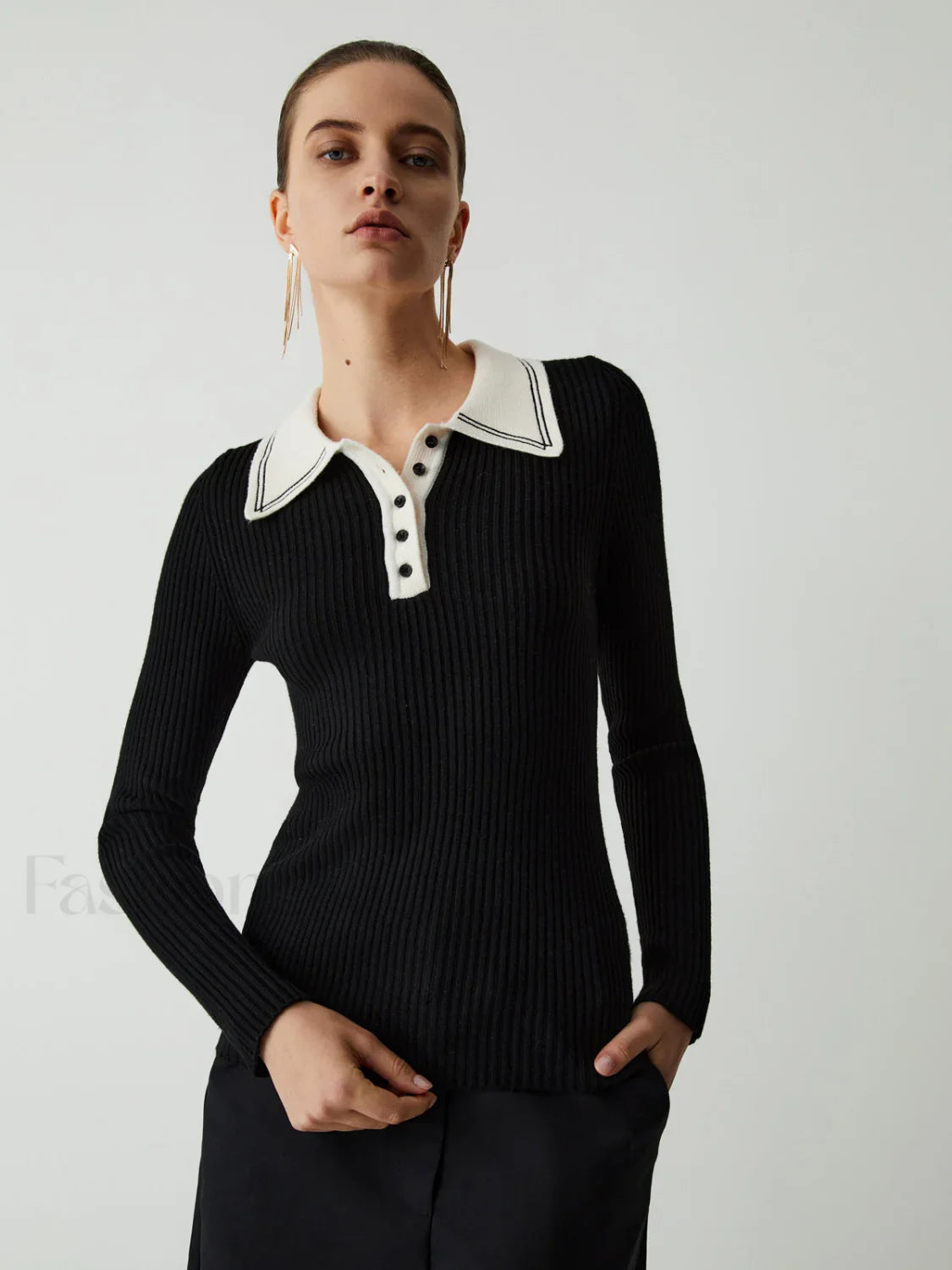 Contrast Collar Quarter Button Modern Long Sleeve Knit Top