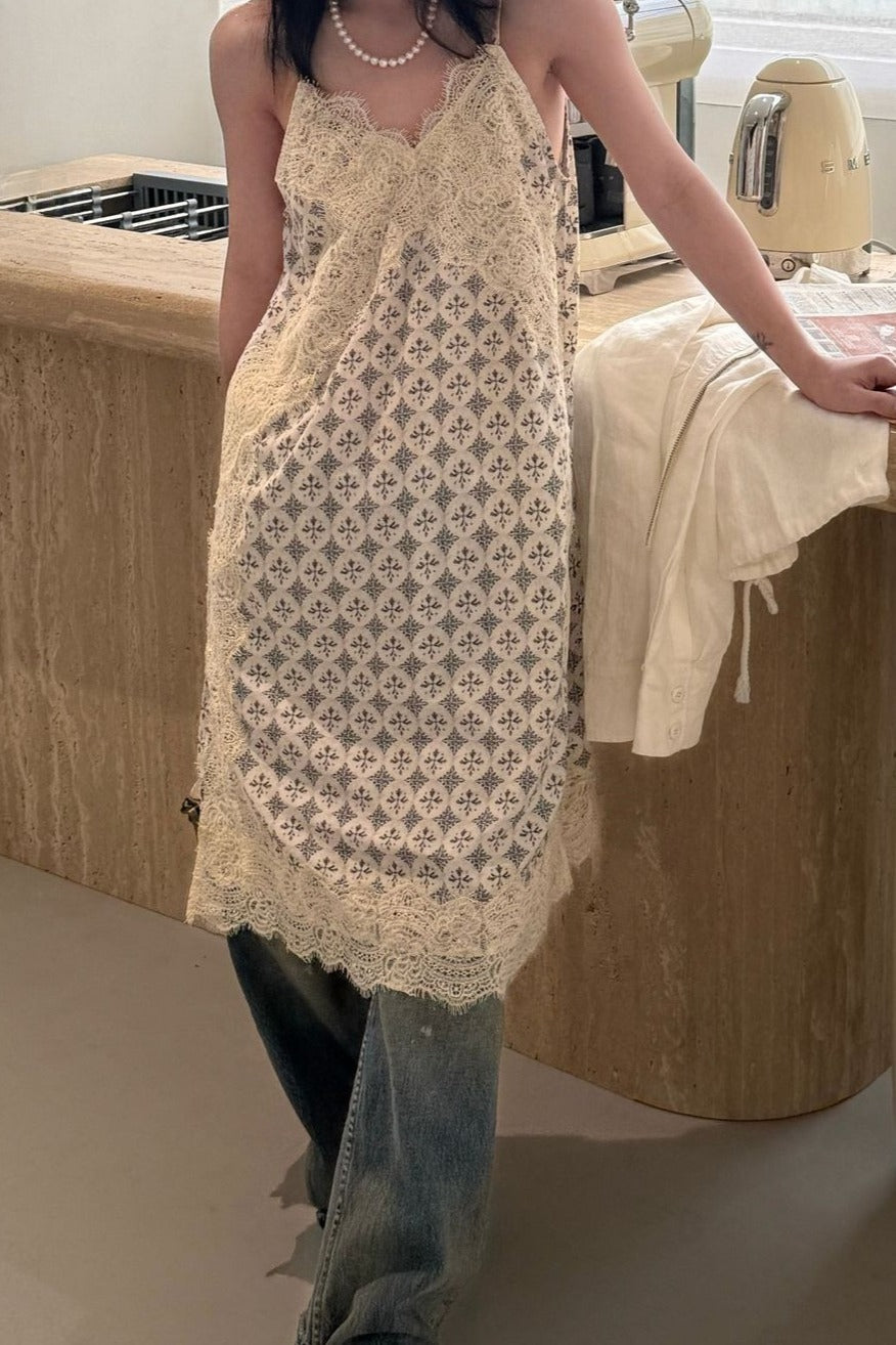 Spaghetti Strap V-Neck Lace Panel Geometric Tile Print Cami Midi Dress