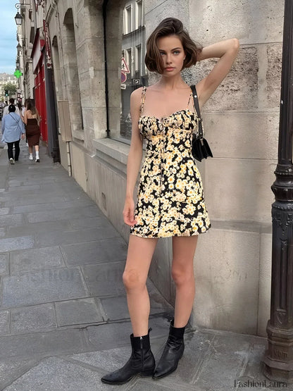 Daisy Printed Graceful Floral Short Dress