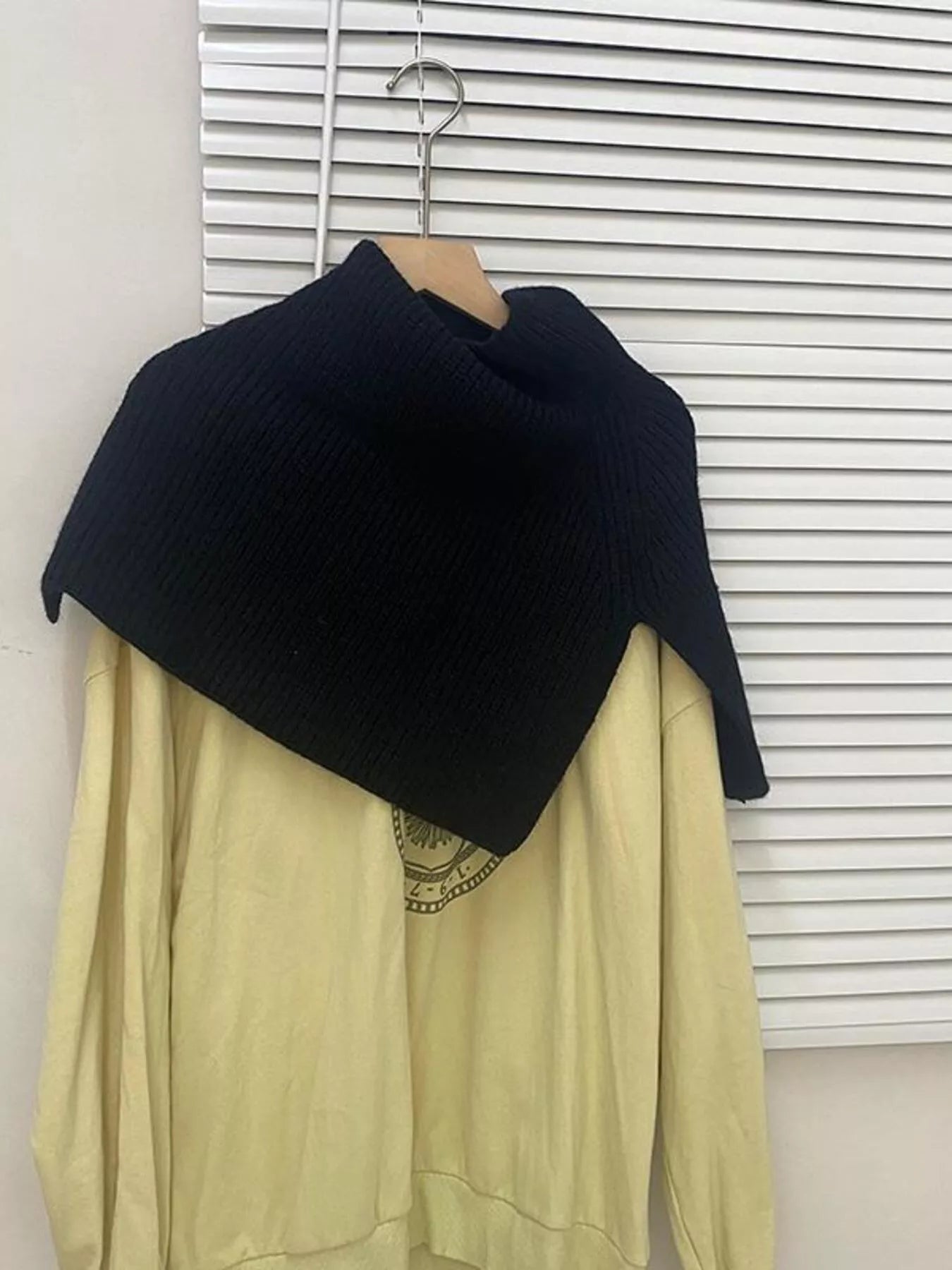 Frisco Chunky Knit Slit Scarf