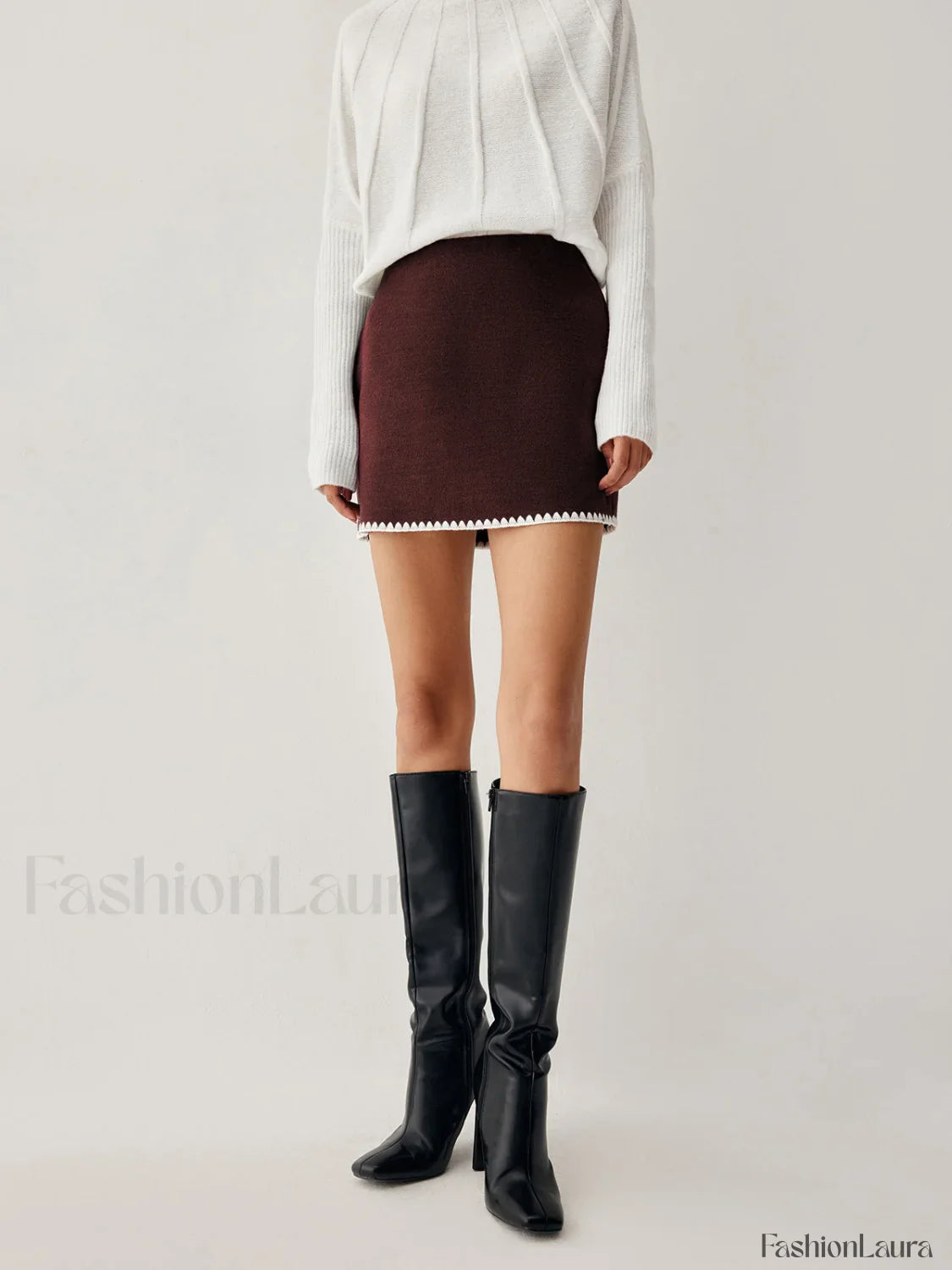 Embroidered Trim Graceful Mini Skirt