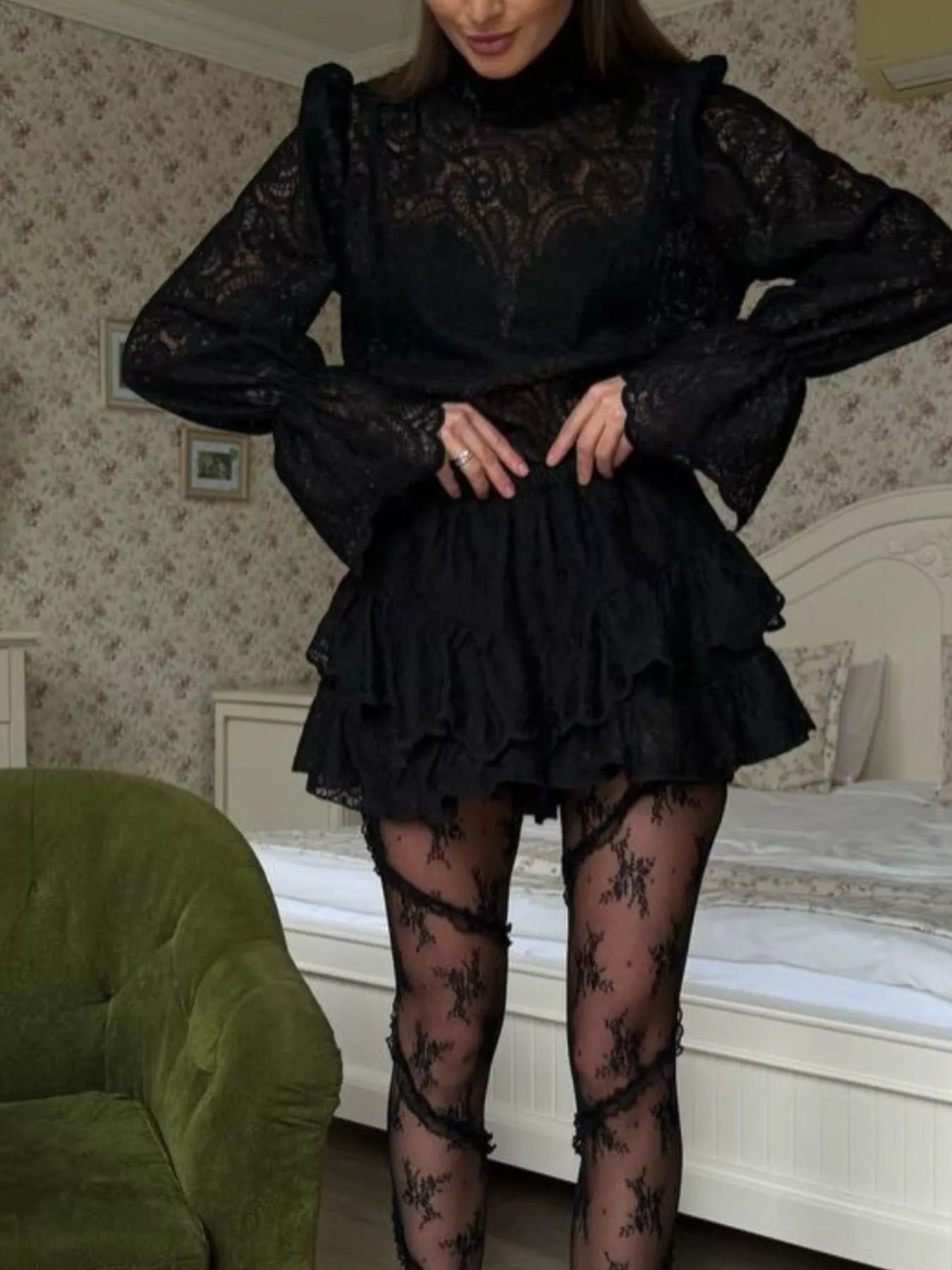 Viv Lace Set