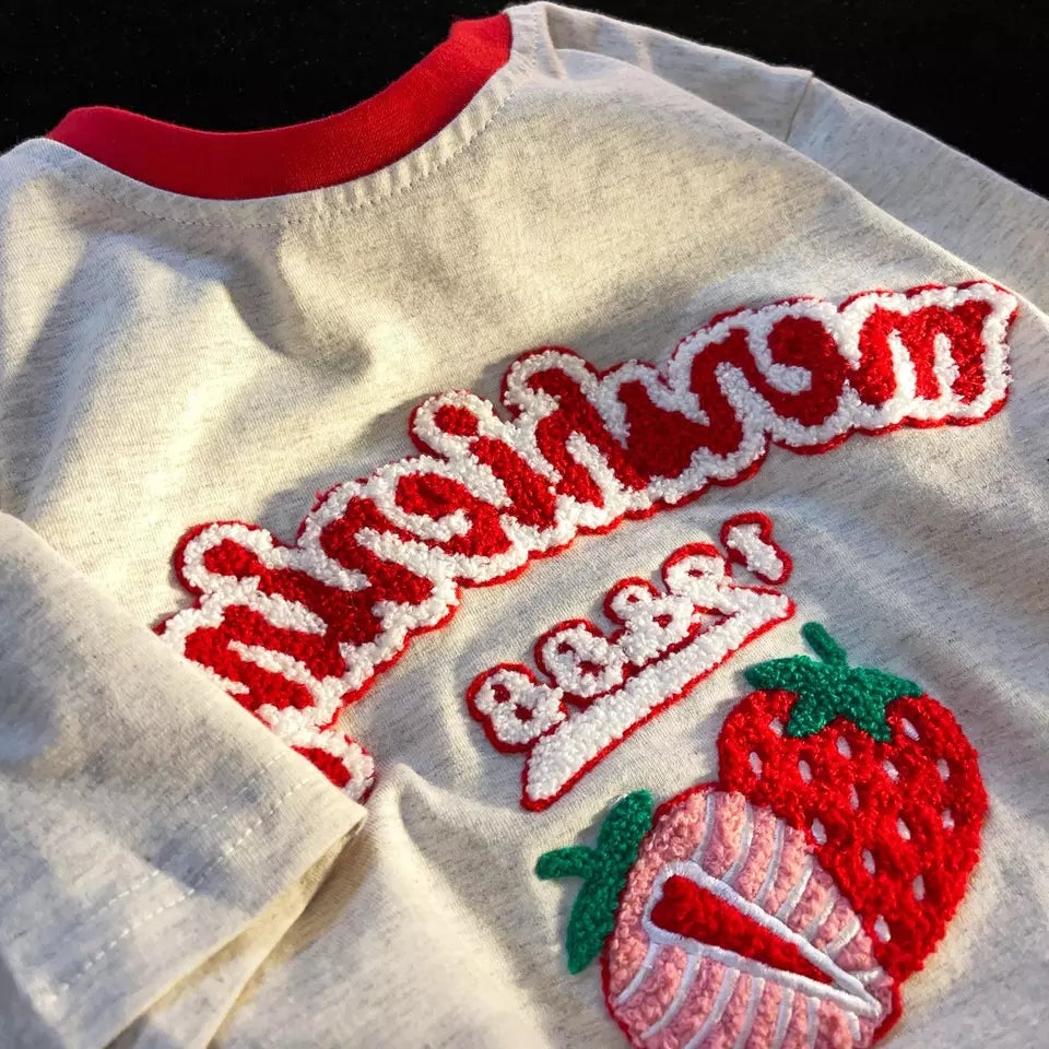 Strawberry Embroidery Short Sleeve T-shirt