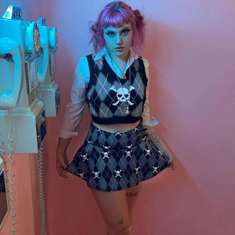 Cute Sexy V Neck Skull Print Knit Vest Sleeveless Crop Top Punk Goth Aesthetic Casual Summer E-Girl Kawaii Korean Japanese Harajuku